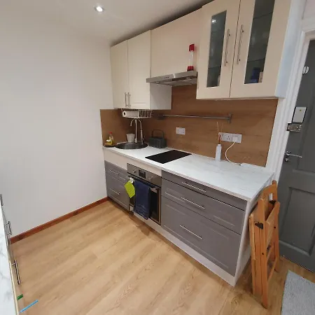 Studio Apartment, Tv, Wifi Kitchen Parking, Wembley Elizabeth Line Northolt  Exterior photo