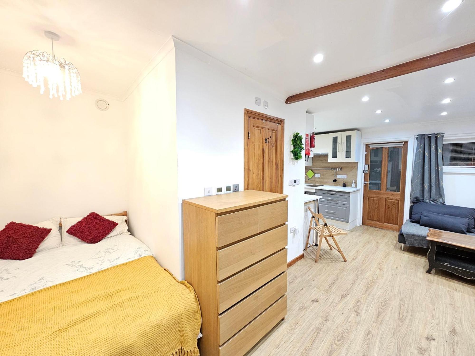 Appartement Apartment, Tv, Wifi Kitchen Parking, Wembley Elizabeth Line Northolt (Greater London)